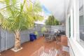 Dual Courtyards With A Short Stroll To Elwood Beach & Elwood Village