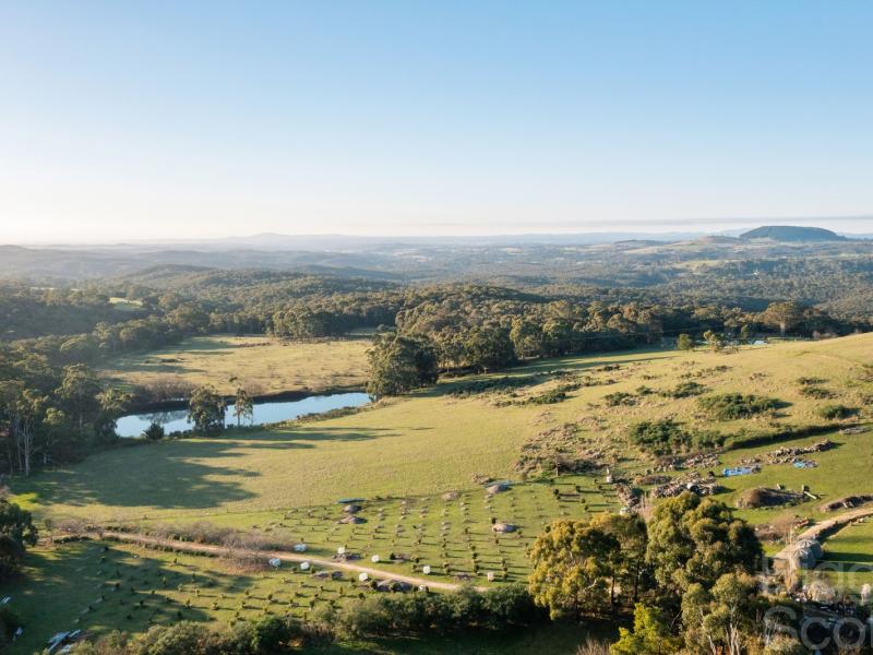 15.5 Acres with Panoramic Views, 10 minutes from Daylesford Town Centre