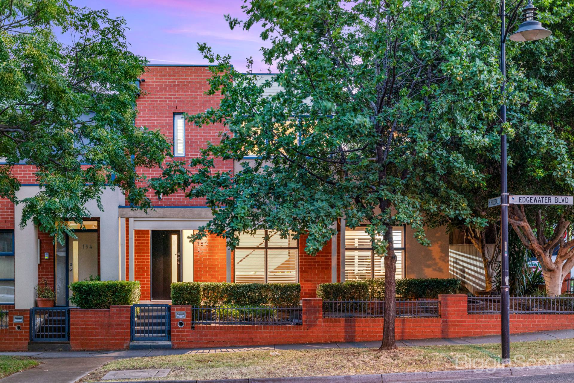 152 Edgewater Boulevard, Maribyrnong VIC 3032