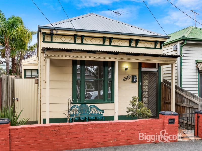 Perfectly Positioned: Charming Home in Port Melbourne