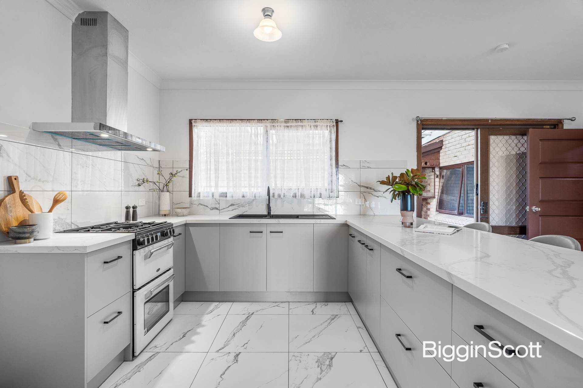 57 Haverbrack Drive, Mulgrave VIC 3170, Mulgrave - Thumbnail 4
