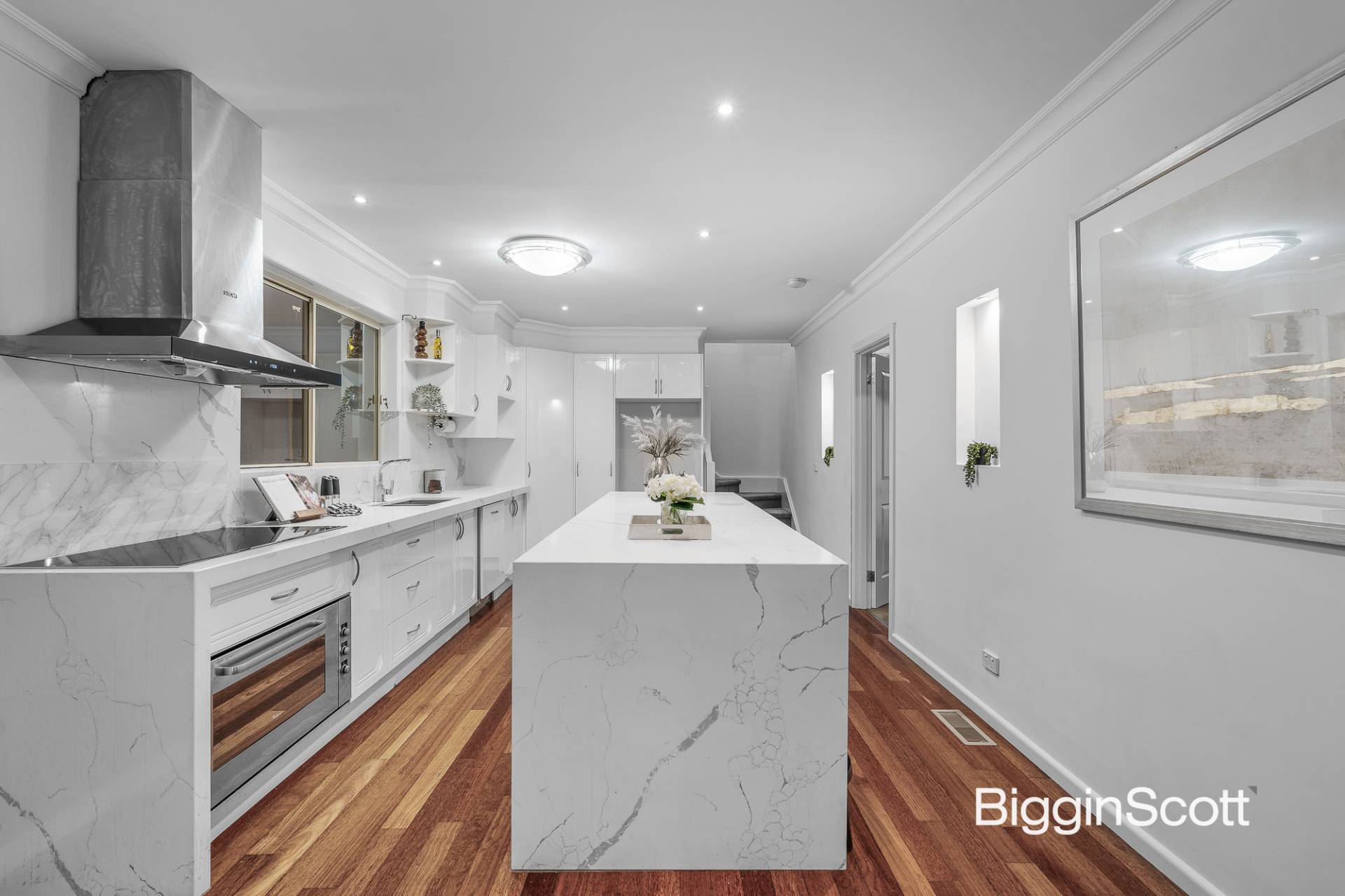 18 Baringa Street, Mount Waverley VIC 3149, Mount Waverley - Thumbnail 2