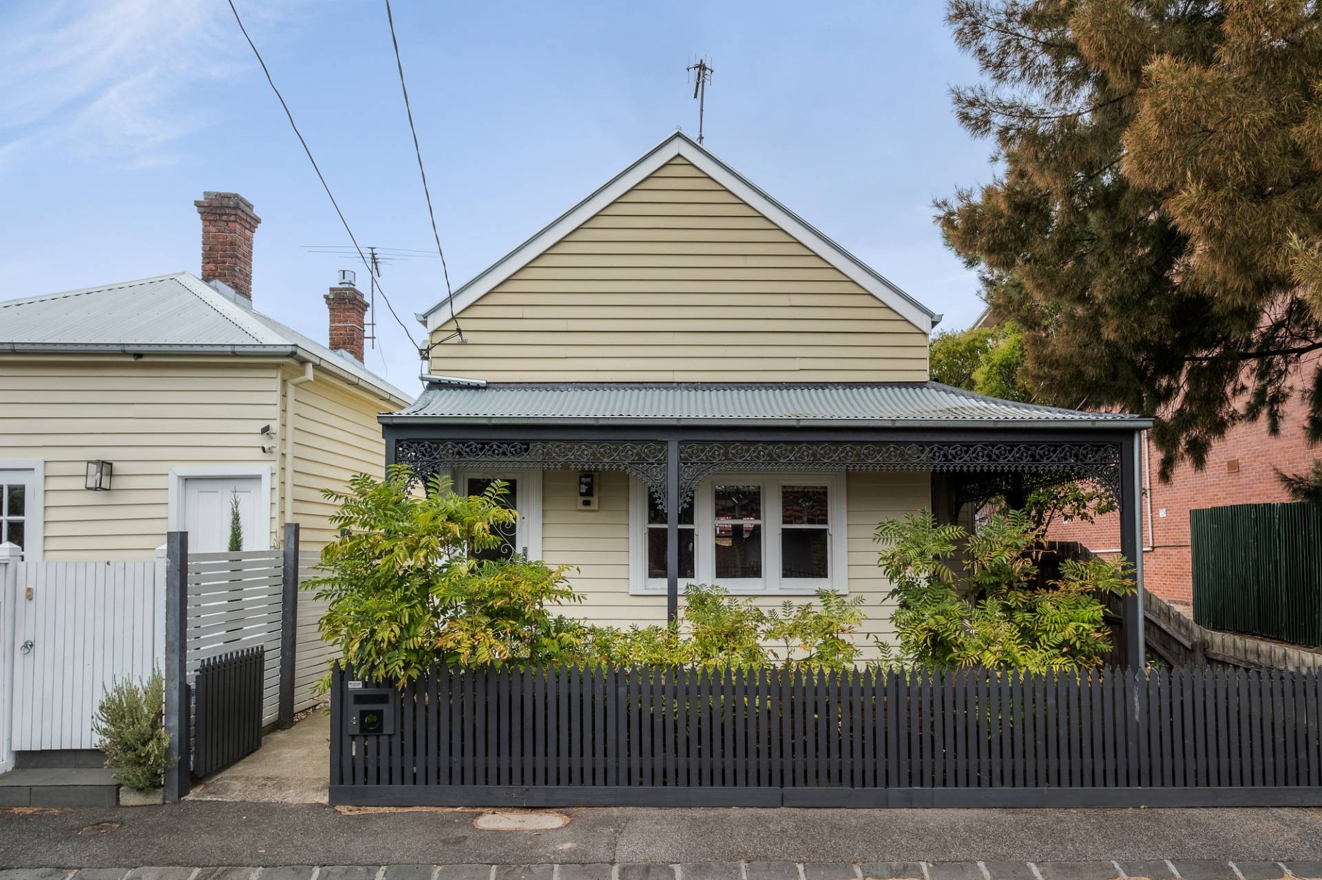 4 Somerset Place, Windsor VIC 3181