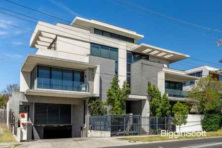 SUPERIOR NORTH-FACING STYLE IN BOX HILL HIGH ZONE!