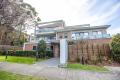 Boutique ground floor with an outdoor entertainment in Box Hill High Zone