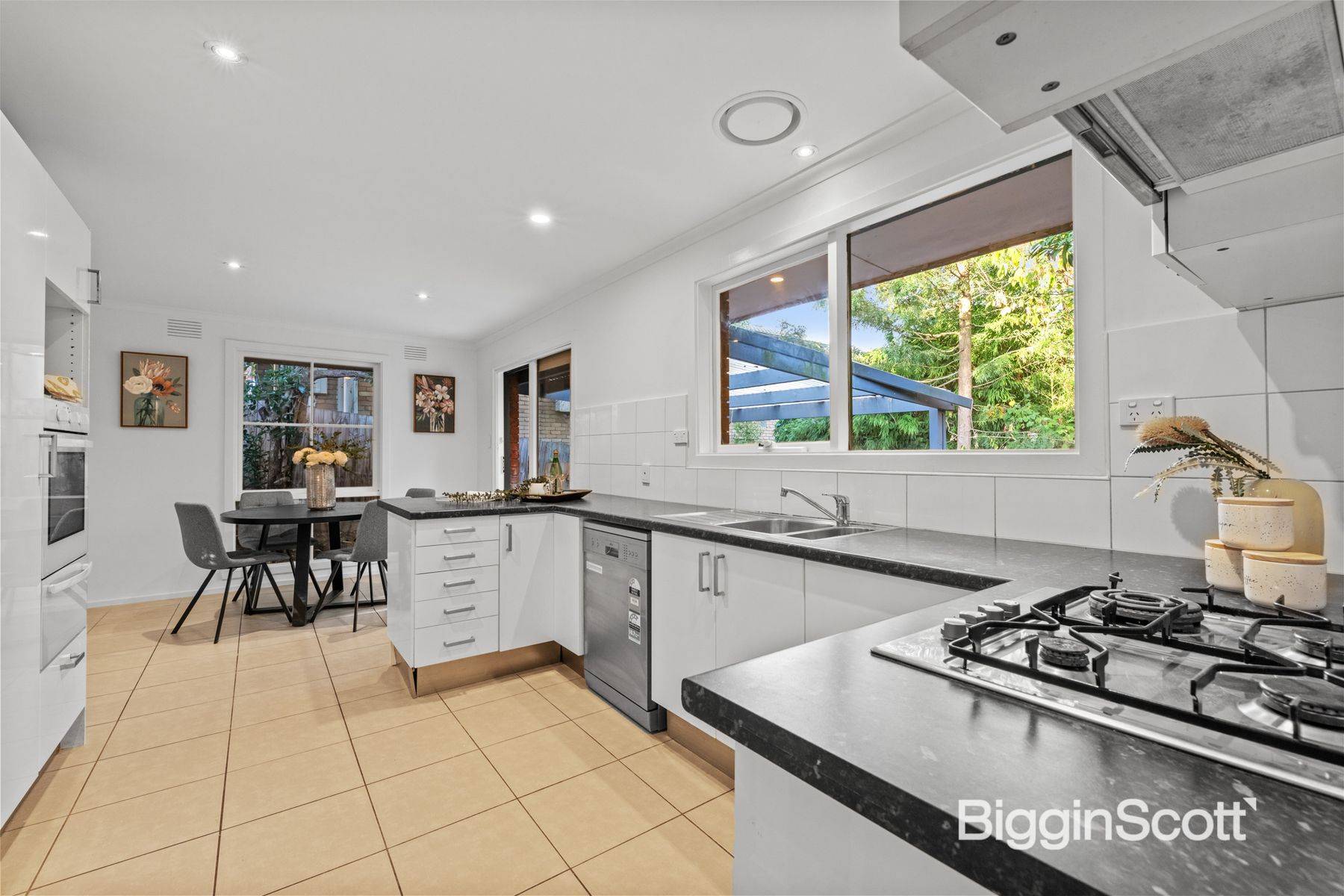 11 Newlyn Close, Templestowe VIC 3106, Templestowe - Thumbnail 5