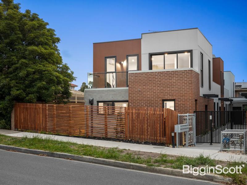 Ideal Living in EDSC School Zone