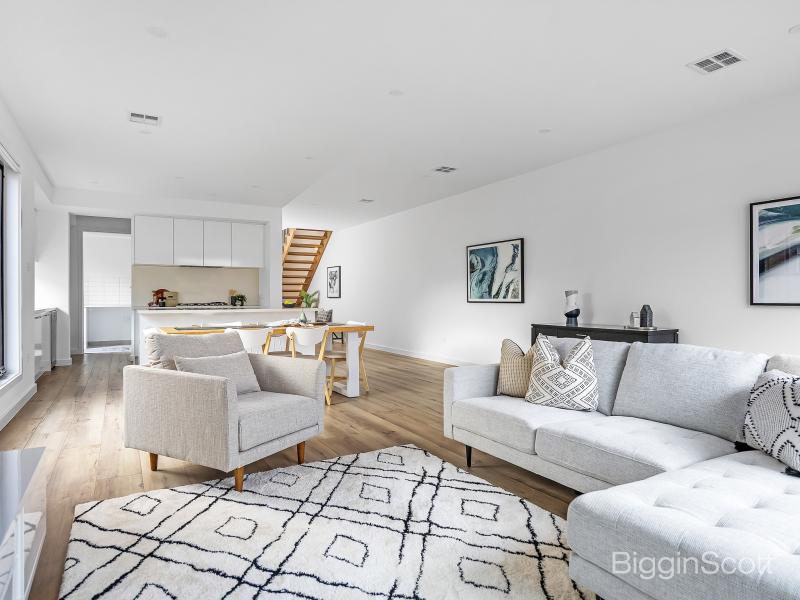 Spacious & Stylish Townhouse Living in Prime Altona North Location!