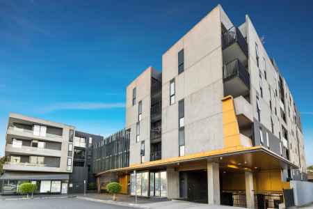 Stunning Views in Melbourne's Most Liveable Suburb!