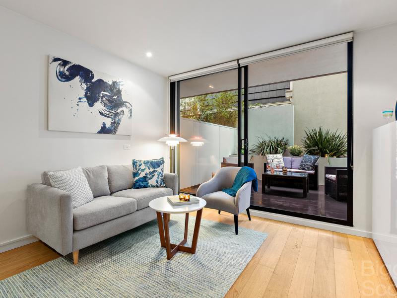 A Courtyard Apartment In A Dreamy Location