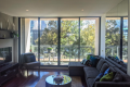 FULLY FURNISHED APARTMENT WITH RIVER VIEWS!