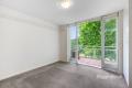 PARKSIDE LIVING - TOP FLOOR APARTMENT IN BOUTIQUE BLOCK