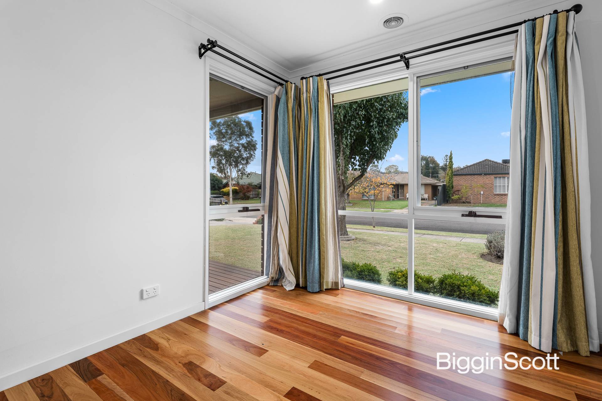 150 Waradgery Drive, Rowville VIC 3178, Rowville - Thumbnail 8