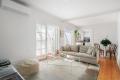 LIGHT, BRIGHT AND BEAUTIFUL 2 BEDROOM HOME!