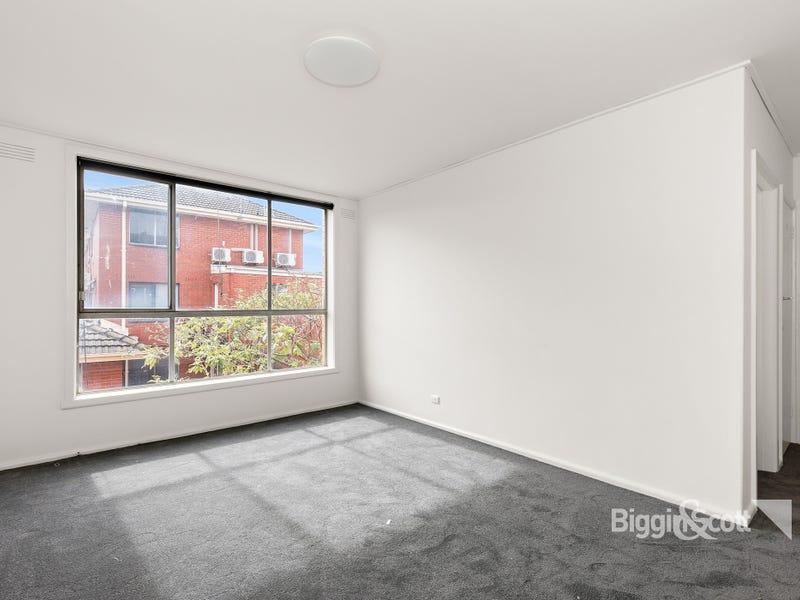 APARTMENT IN A GREAT LOCATION!