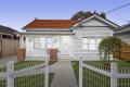 A Renovated Californian Bungalow with Family Comfort and Contemporary Style 