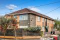 SPACIOUS THREE BEDROOM APARTMENT WITH SEPARATE KITCHEN & LIVING
