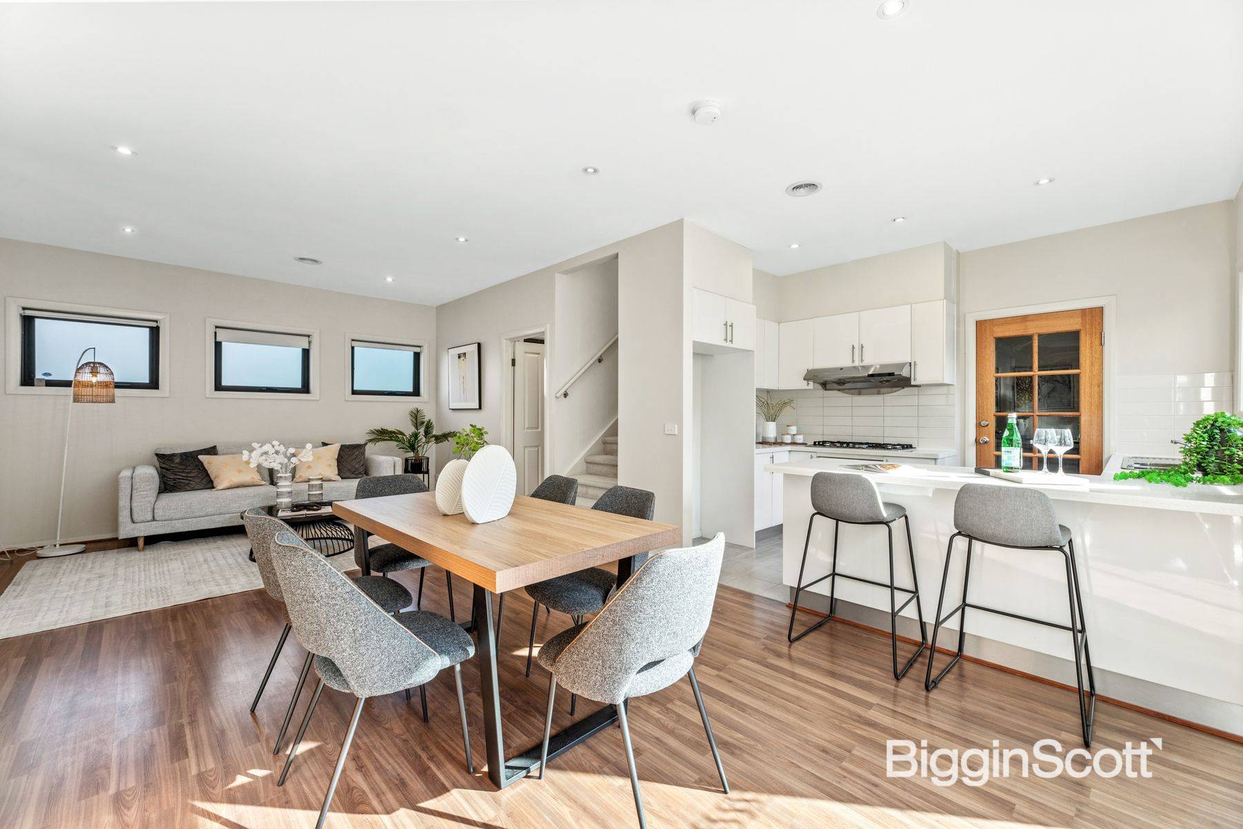 2/17 High Street, Doncaster VIC 3108, Doncaster - Thumbnail 2