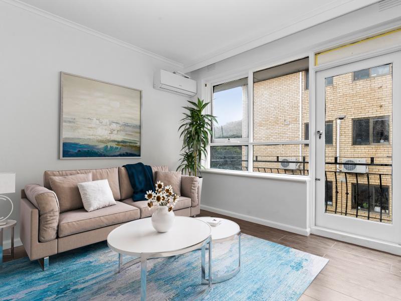 18 MARRIOTT STREET - UNITS 3 & 10 AVAILABLE ! 