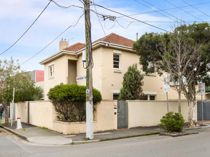 Top Floor Duplex Apartment with Private Balcony and Off Street Parking