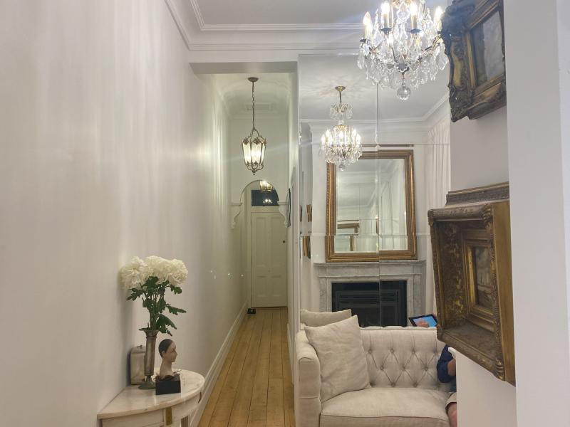Charming Renovated Home in Elwood - Close to Beach and Amenities