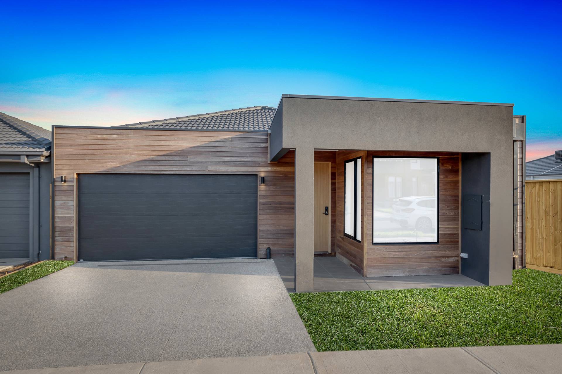 8 Clipstone Crescent, Fraser Rise VIC 3336