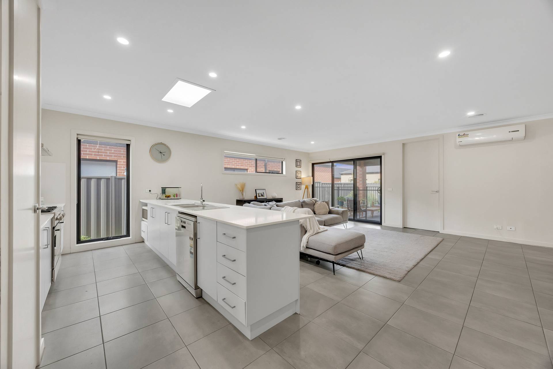 47 Cuttlefish Circuit, Tarneit VIC 3029, Tarneit - Thumbnail 8