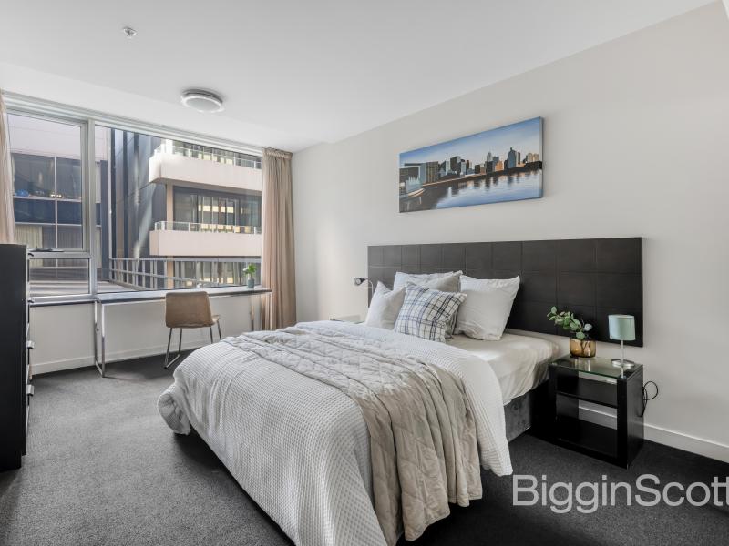 Incredible Value – Melbourne CBD Studio with 12%+ Yield