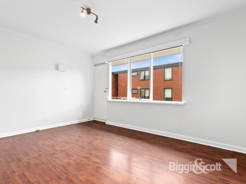  Light And Bright One Bedroom Apartment