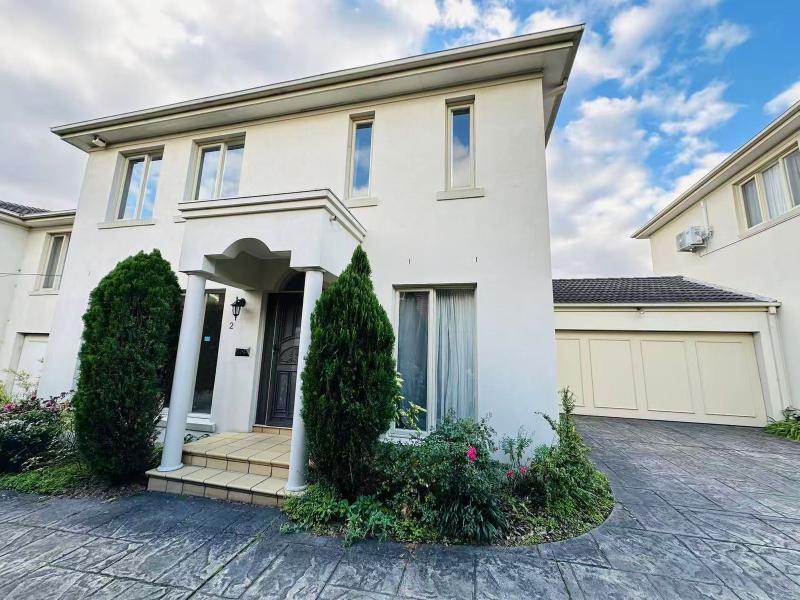Stylish and Serene in the East Doncaster Secondary Zone