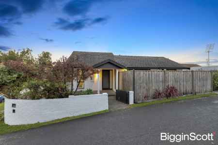 Low-Maintenance Living in a Prime Frankston Locale