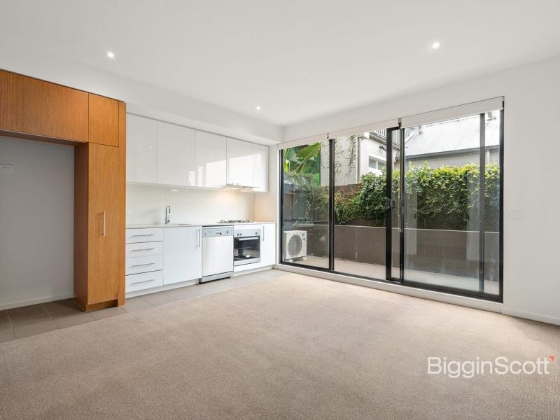 SPACIOUS APARTMENT IN IDEAL LOCATION
