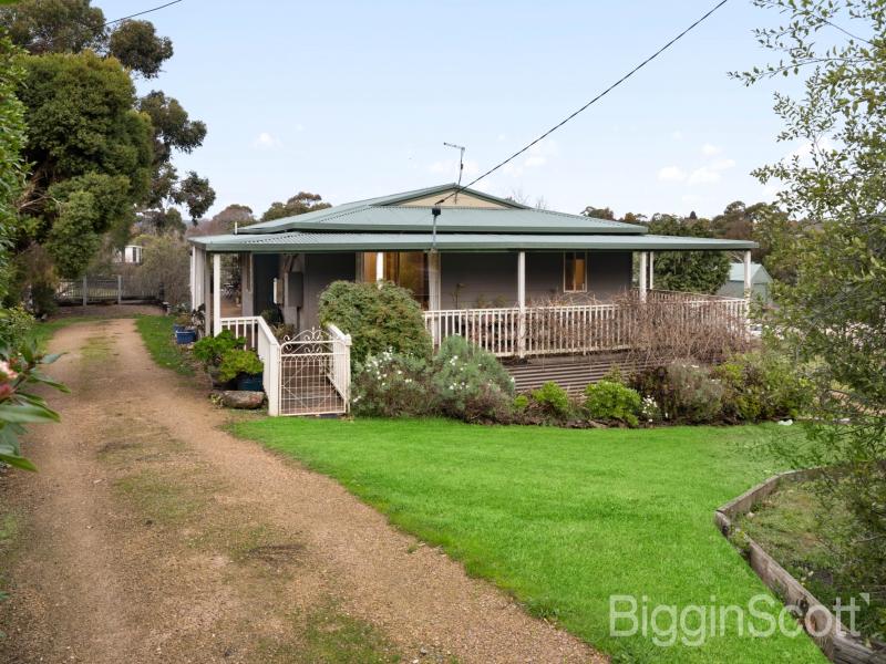 Beautiful Two-Bedroom Home in Daylesford