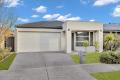 Spacious Family Home in a Prime Craigieburn Location!