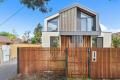 Modern and Comfortable Home - Take advantage of everything that makes Spotswood great! 