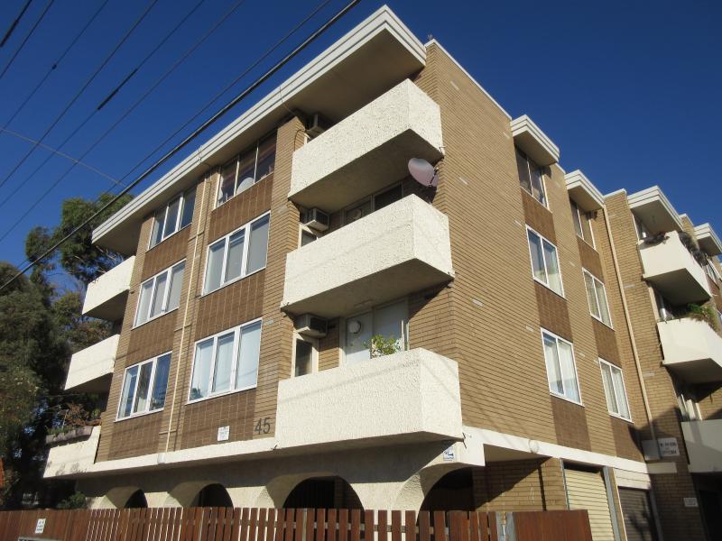 Stylish, Low-Maintenance Living in the Heart of Brunswick!