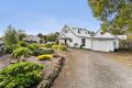 Contemporary Weatherboard Home with Self-Contained Studio – Beautiful Hepburn Living