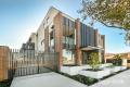 Modern Comfort & Convenience in the Heart of Reservoir