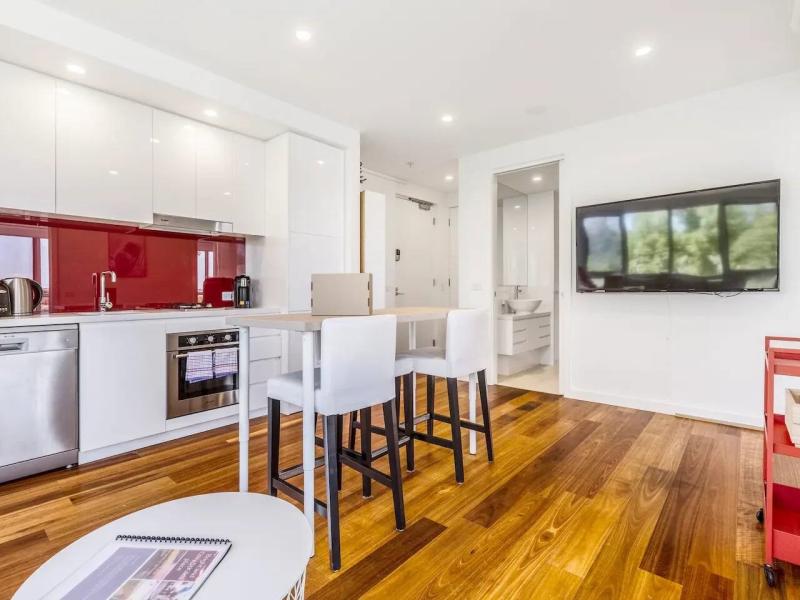 Modern Living - Fully Furnished