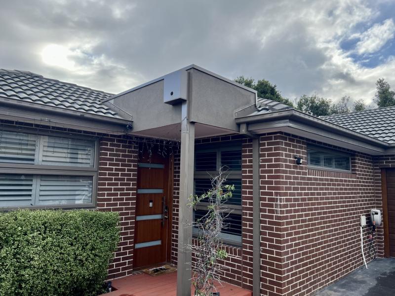 Stylish Single-Storey Townhouse in Altona North