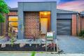 CONTEMPORARY FAMILY HOME WITH FLAWLESS PRESENTATION!