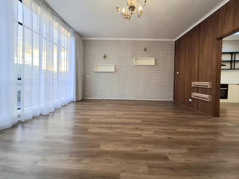 *UNDER APPLICATION* Modern 2-Bedroom Apartment in the Heart of Mordialloc