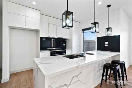 The Perfect Place to Call Home - Modern Living at its Finest! 