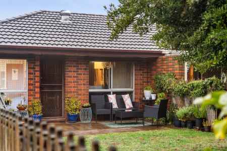 Charming 1-Bedroom Unit – Quiet, Private, and Just Steps from Town