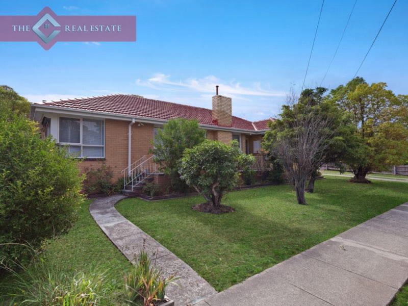 Spacious Family Home in Sought-After Glen Waverley School Zone