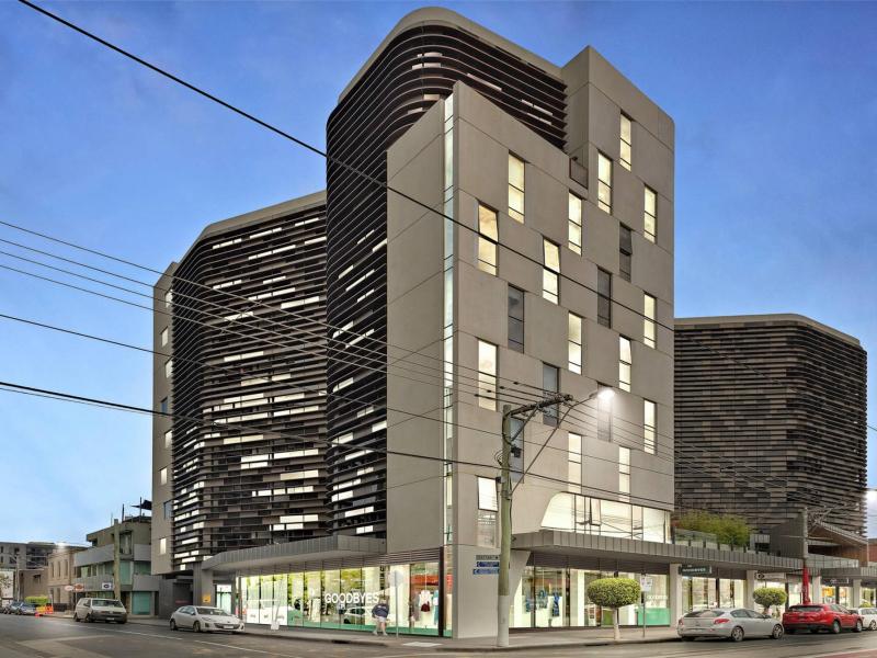 Stylish City-View Living Steps from Prahran Market