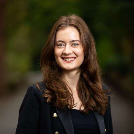 Caitlin Sanderson photo