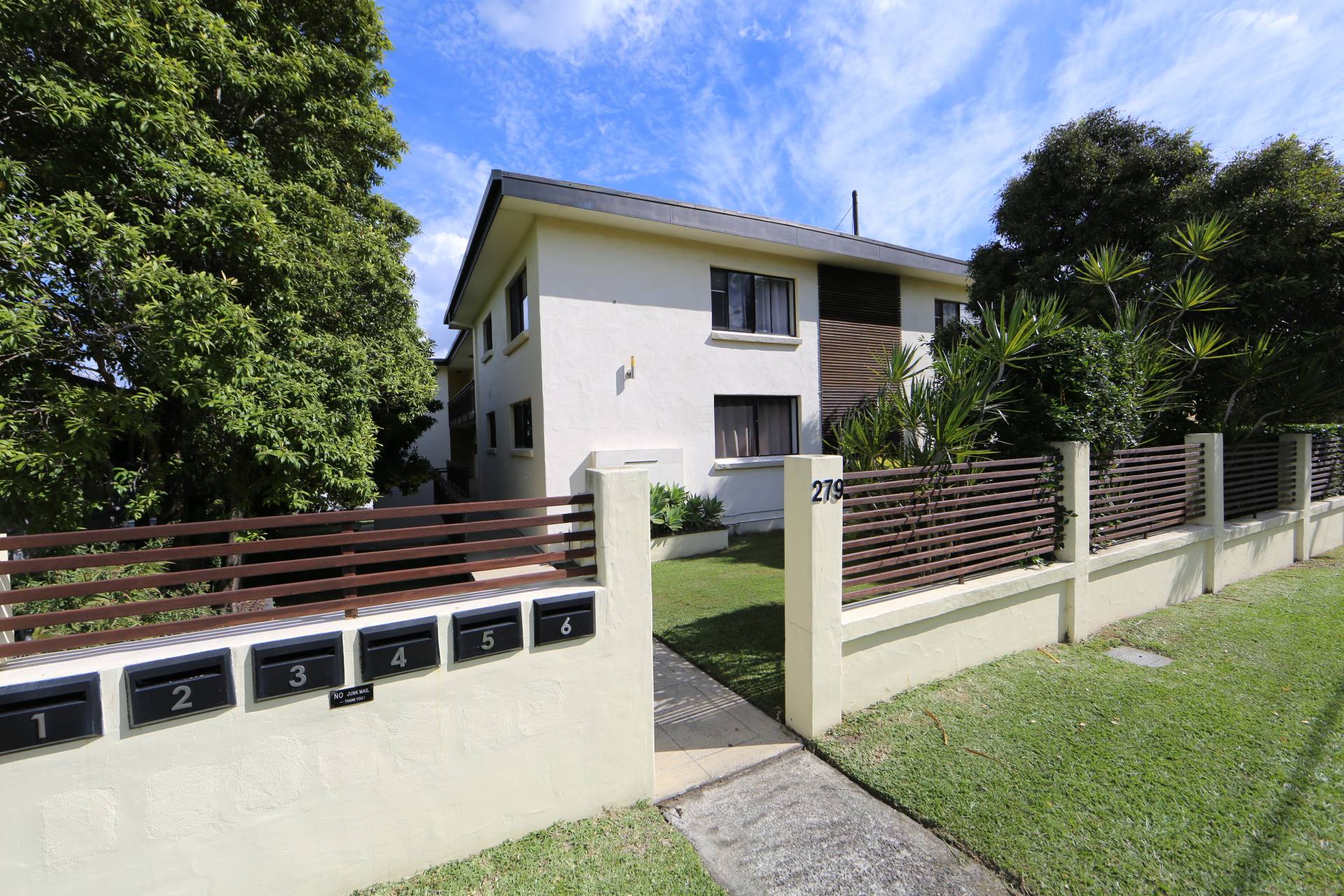 Unit 4, 279 Annerley Rd, Annerley QLD, Annerley - Thumbnail 2
