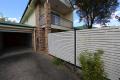 2 Bedroom Townhouse Central To Transport, shops and Mansfield Schools