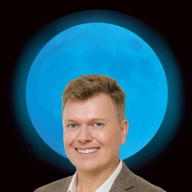 Nigel Lucas